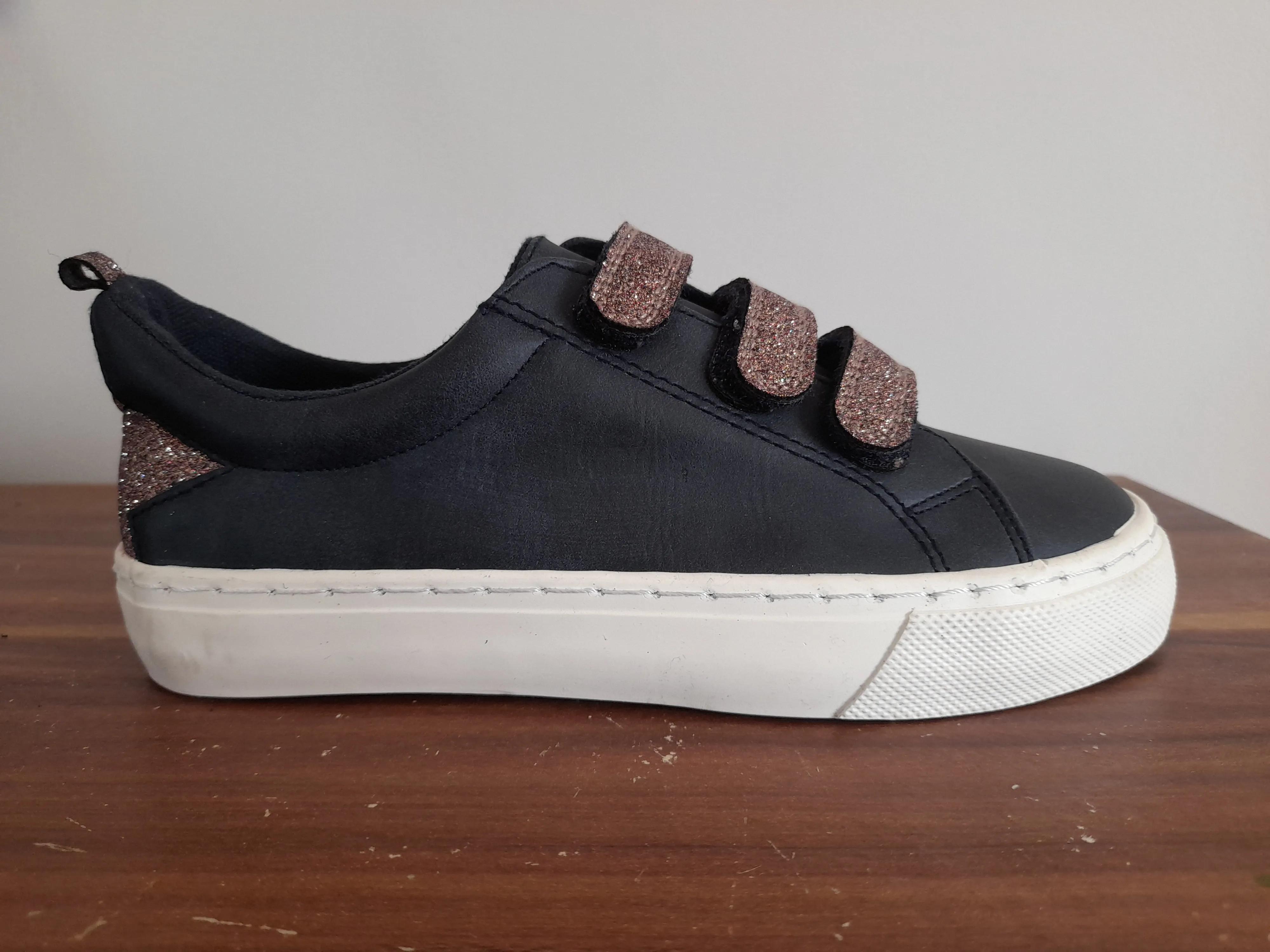 F&F OG Blue Glitter Star Older Girls Sneakers
