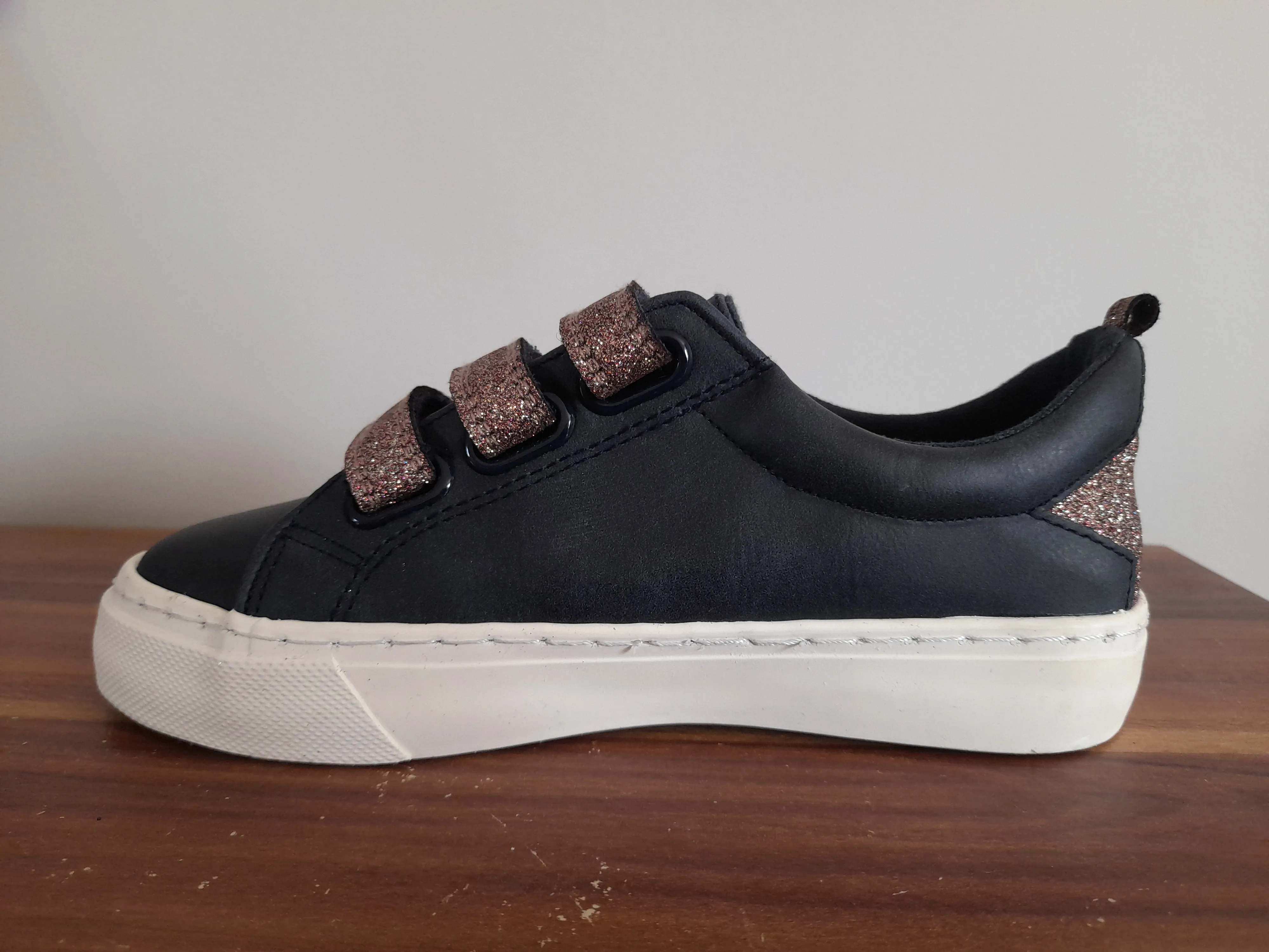 F&F OG Blue Glitter Star Older Girls Sneakers
