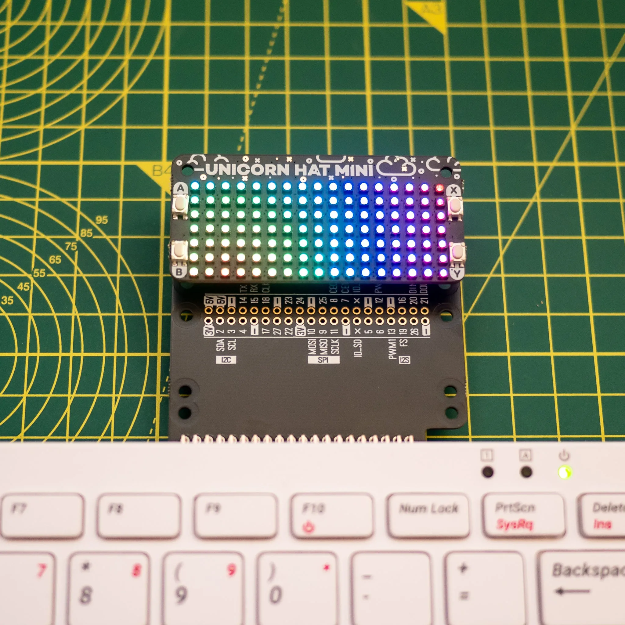 Flat HAT Hacker for Raspberry Pi 400